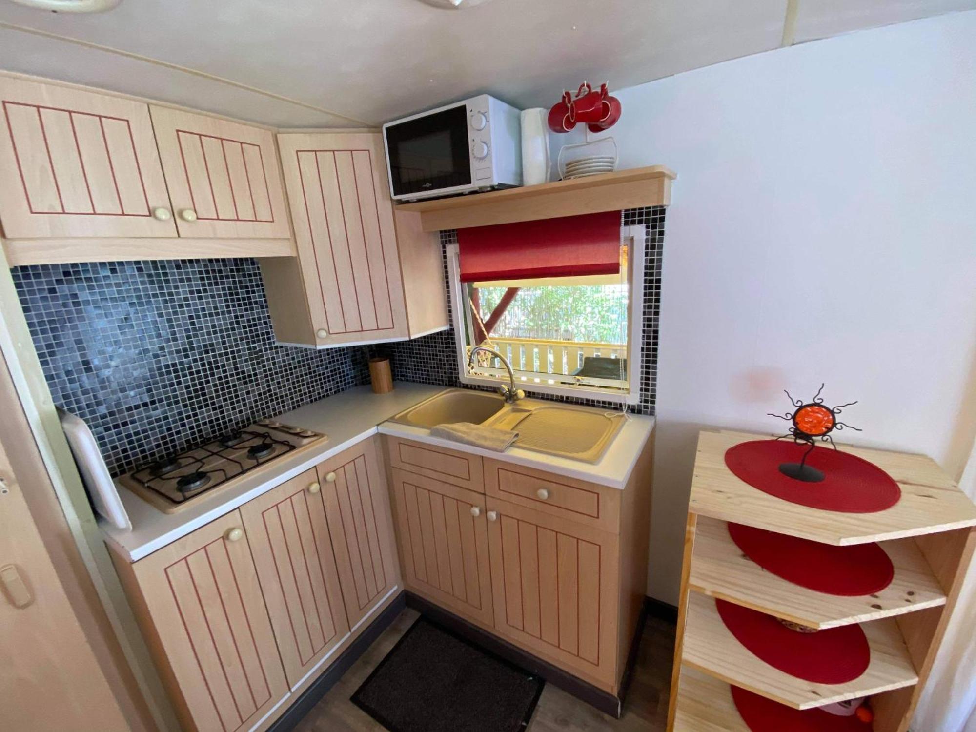 Mobil Home Au Camping Sellig Le Muy Dış mekan fotoğraf